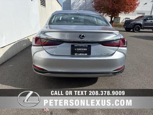 2023 Lexus ES 250 Base