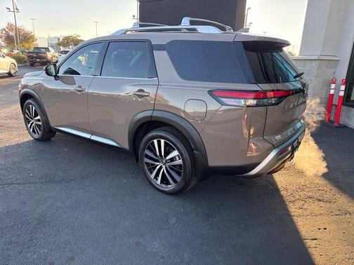 Baja Storm 2024 Nissan Pathfinder Platinum 4WD