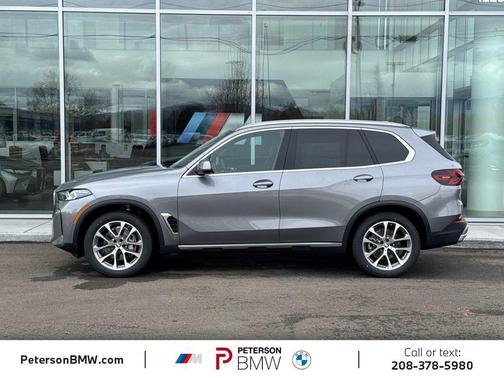 Skyscraper Grey Metallic 2026 BMW X5 xDrive40i