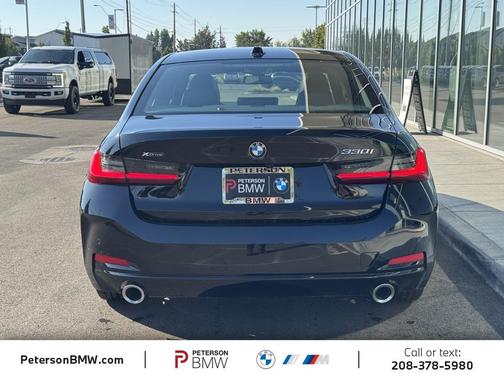 2025 BMW 330 i xDrive