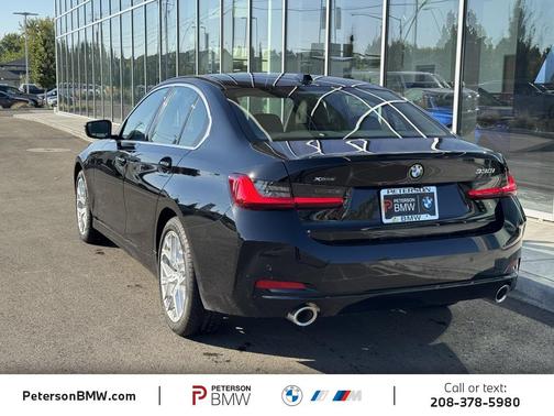 2025 BMW 330 i xDrive