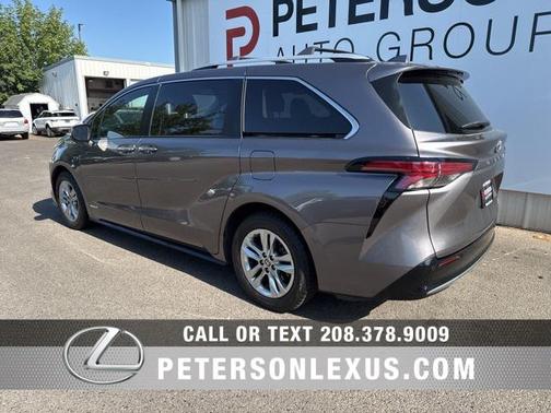 2021 Toyota Sienna Limited 7-Passenger