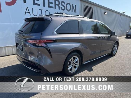 2021 Toyota Sienna Limited 7-Passenger