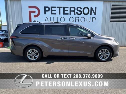 2021 Toyota Sienna Limited 7-Passenger