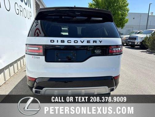 Fuji White 2020 Land Rover Discovery Landmark Edition