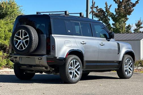 2021 Land Rover Defender 110 X-Dynamic HSE