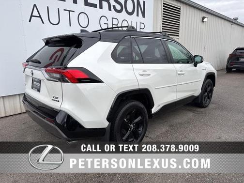 2020 Toyota RAV4 Hybrid SE