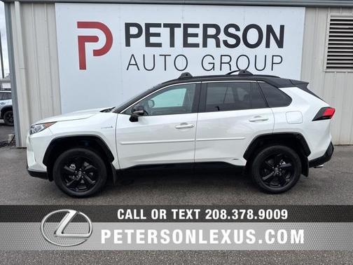 2020 Toyota RAV4 Hybrid SE