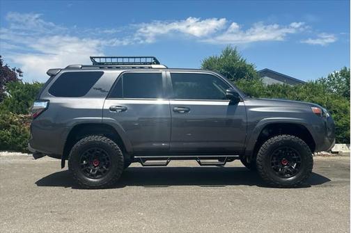 2022 Toyota 4Runner TRD Off Road Premium