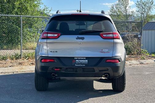Billet Silver Metallic Clearcoat 2018 Jeep Cherokee Trailhawk