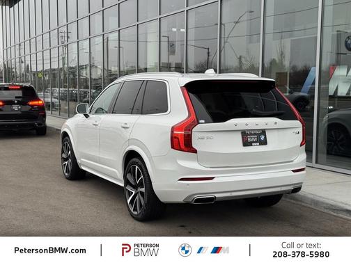 2020 Volvo XC90 T6 Momentum