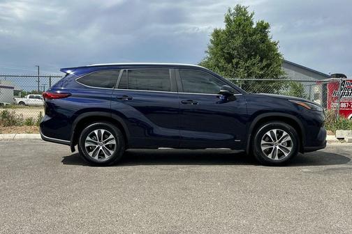 Blueprint 2023 Toyota Highlander Hybrid XLE