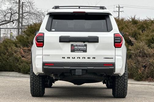 2025 Toyota 4Runner TRD Off Road