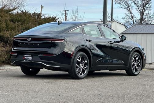 2023 Toyota Crown XLE