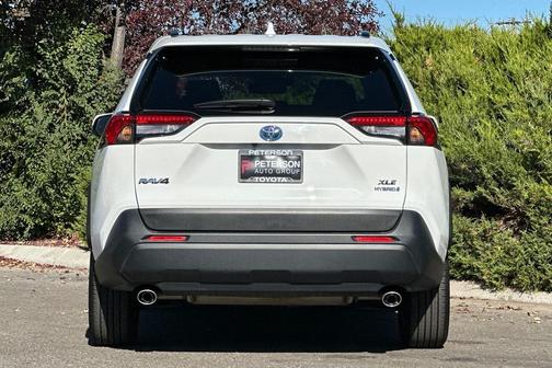 2023 Toyota RAV4 Hybrid XLE