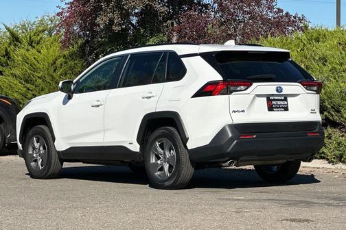 2023 Toyota RAV4 Hybrid XLE