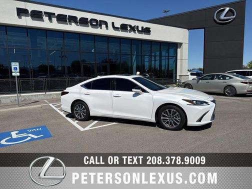 Eminent White Pearl 2024 Lexus ES 350 Base