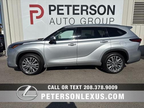 2023 Toyota Highlander Platinum