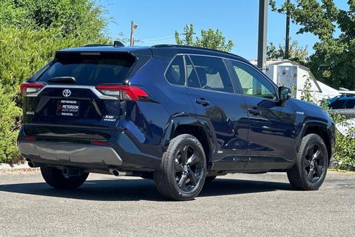 2019 Toyota RAV4 Hybrid SE