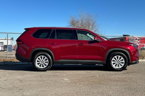 2025 Toyota Grand Highlander XLE