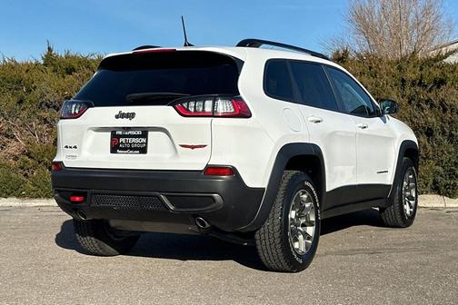 2022 Jeep Cherokee Trailhawk
