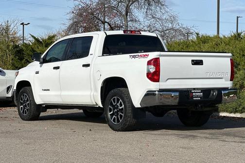 2018 Toyota Tundra SR5