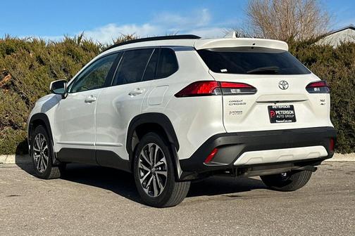 2022 Toyota Corolla Cross XLE