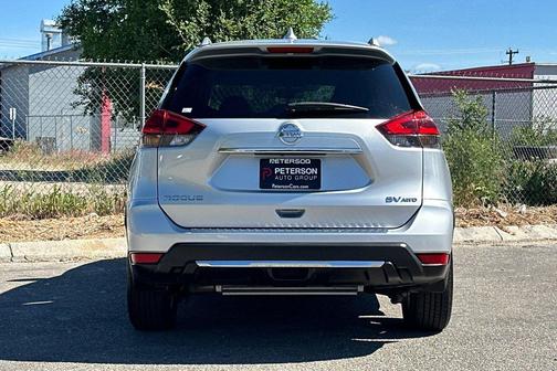 Brilliant Silver 2018 Nissan Rogue SV