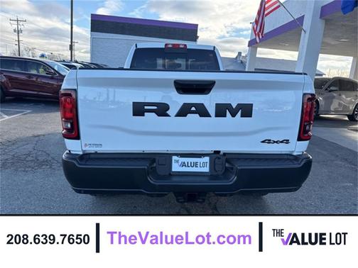 2022 RAM 3500 Tradesman Crew Cab 4x4 8' Box
