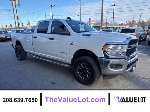 2022 RAM 3500 Tradesman Crew Cab 4x4 8' Box