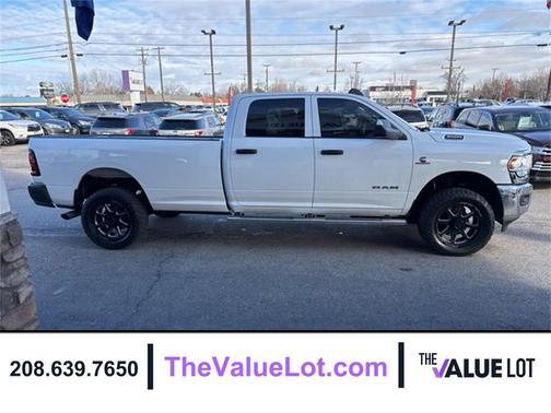 2022 RAM 3500 Tradesman Crew Cab 4x4 8' Box