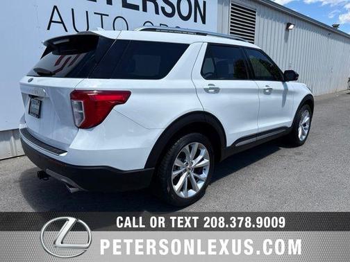 Star White Metallic Tri-Coat 2022 Ford Explorer Platinum
