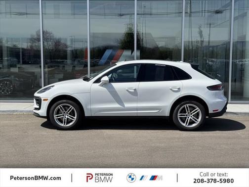 2023 Porsche Macan Base