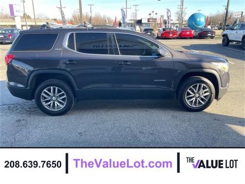 2017 GMC Acadia SLE-2