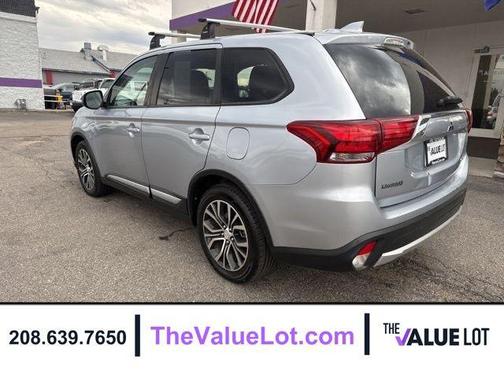 Cool Silver Metallic 2017 Mitsubishi Outlander ES S-AWC