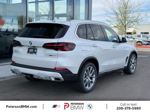Mineral White Metallic 2026 BMW X5 xDrive40i