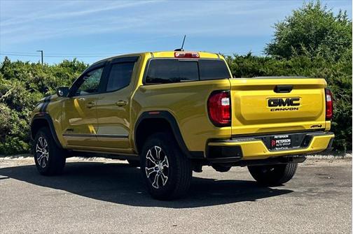 2024 GMC Canyon Base