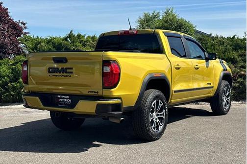 2024 GMC Canyon Base