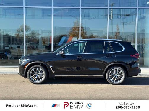 Black Sapphire Metallic 2026 BMW X5 PHEV xDrive50e