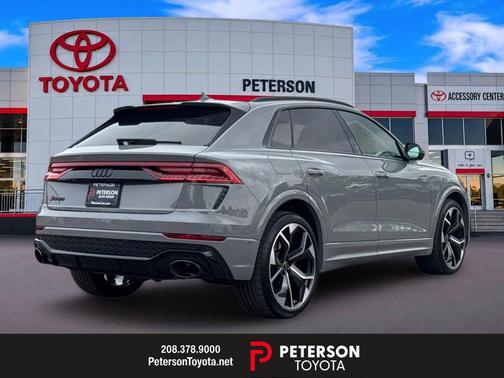 Nardo Gray 2022 Audi RS Q8 4.0T