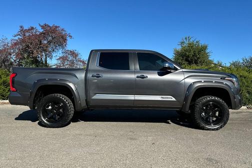 2024 Toyota Tundra Hybrid Capstone