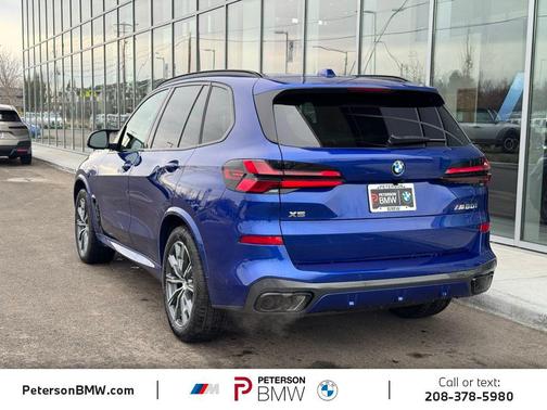 Marina Bay Blue Metallic 2026 BMW X5 M60i