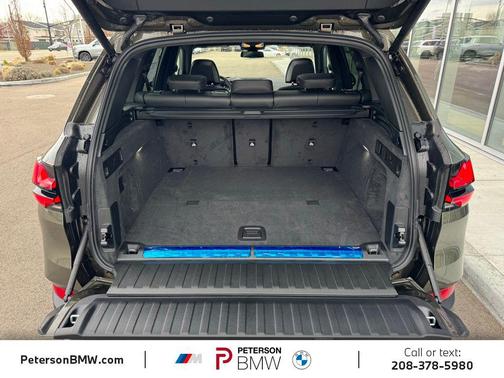 Manhattan Green Metallic 2026 BMW X5 PHEV xDrive50e