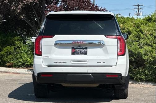 2023 GMC Yukon XL SLE