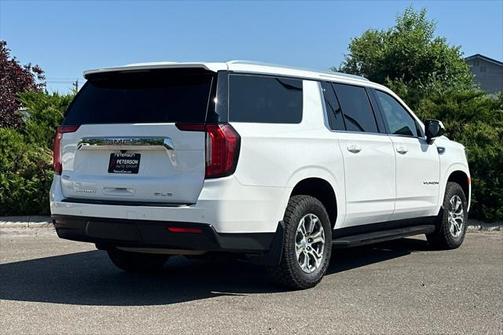 2023 GMC Yukon XL SLE