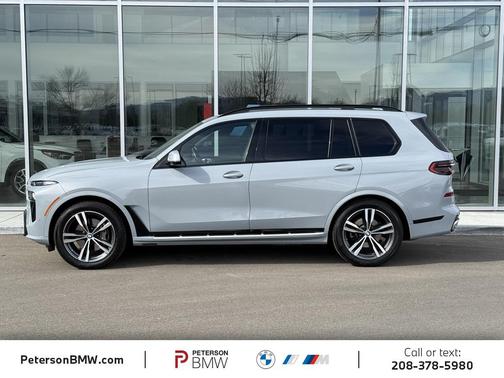 2025 BMW X7 xDrive40i