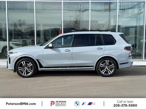 2025 BMW X7 xDrive40i