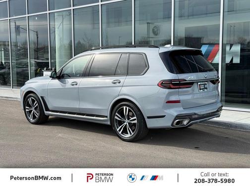 2025 BMW X7 xDrive40i