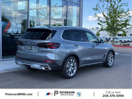 Skyscraper Grey Metallic 2026 BMW X5 PHEV xDrive50e