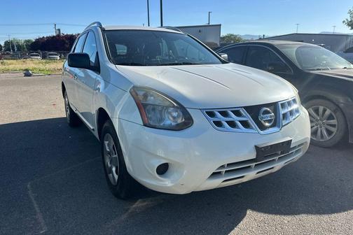 Pearl White 2015 Nissan Rogue Select S